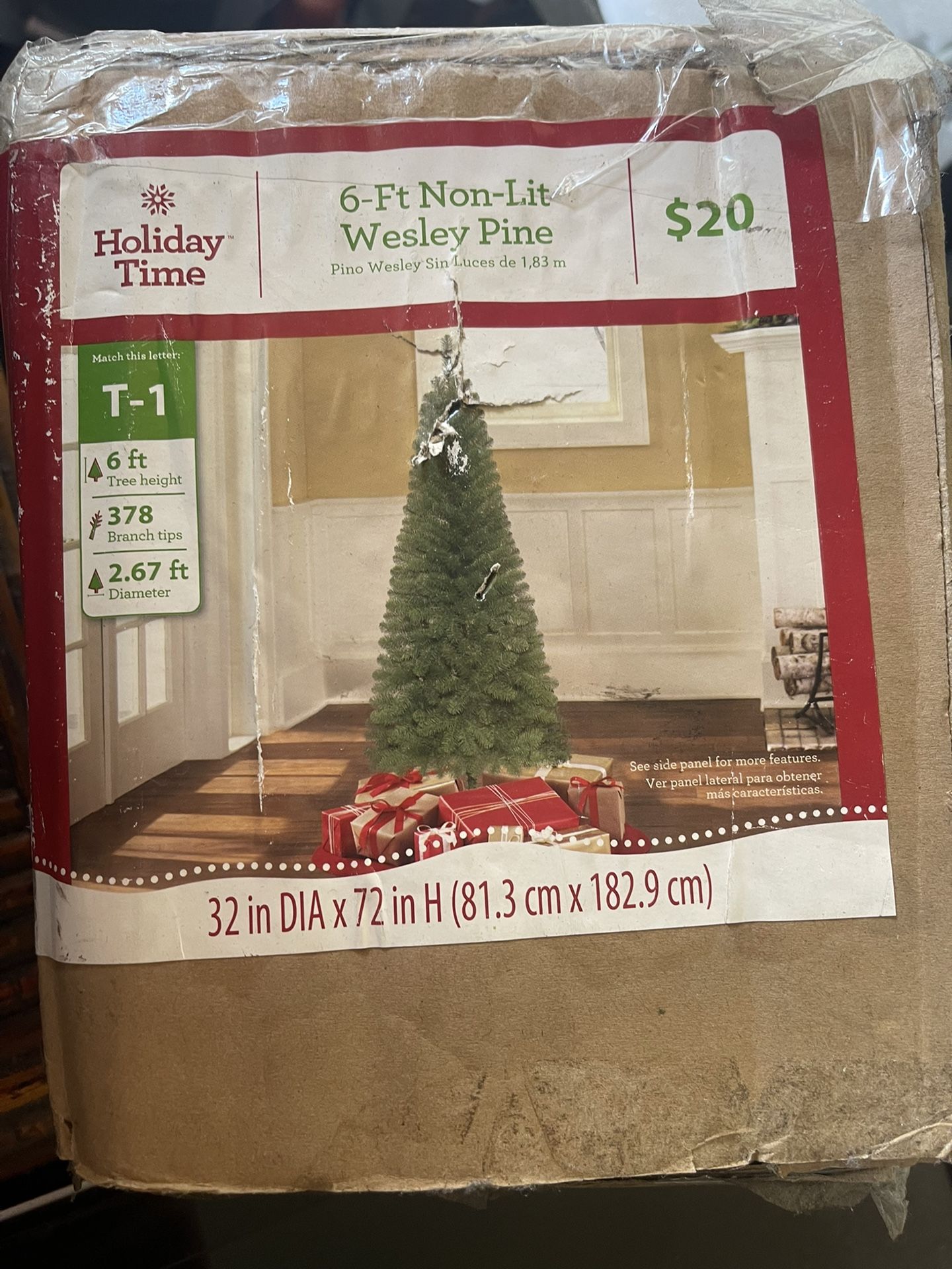 Christmas Tree & Decorations