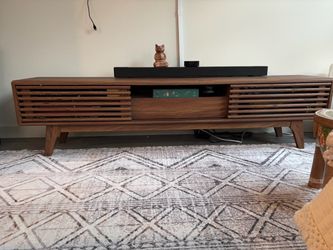 OBO TV Console For Sale! $144 Pick-Up Only