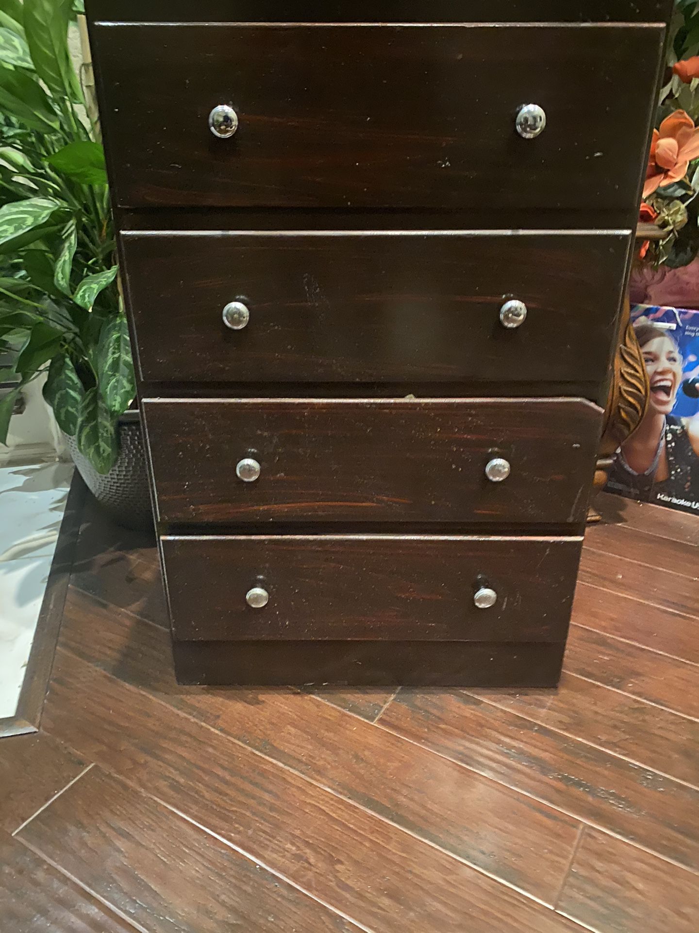 Dresser