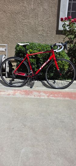 2018 Trek Domane AL 2 Road Bike 56 cm