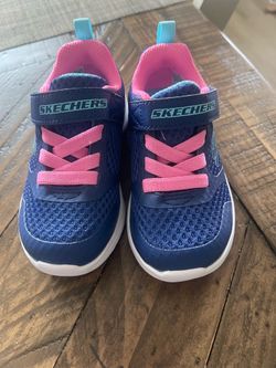 Size 7t girl sketchers