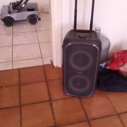 Onn Wireless Party Speaker LED Lighting 