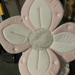 Newborn Bath Petal