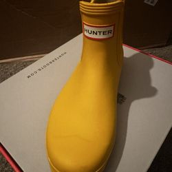 Hunter Chelsea Rain Boots! 🔥 🔥 