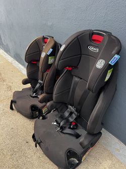 Two Graco 3 In 1 Car Seat / Booster Combo