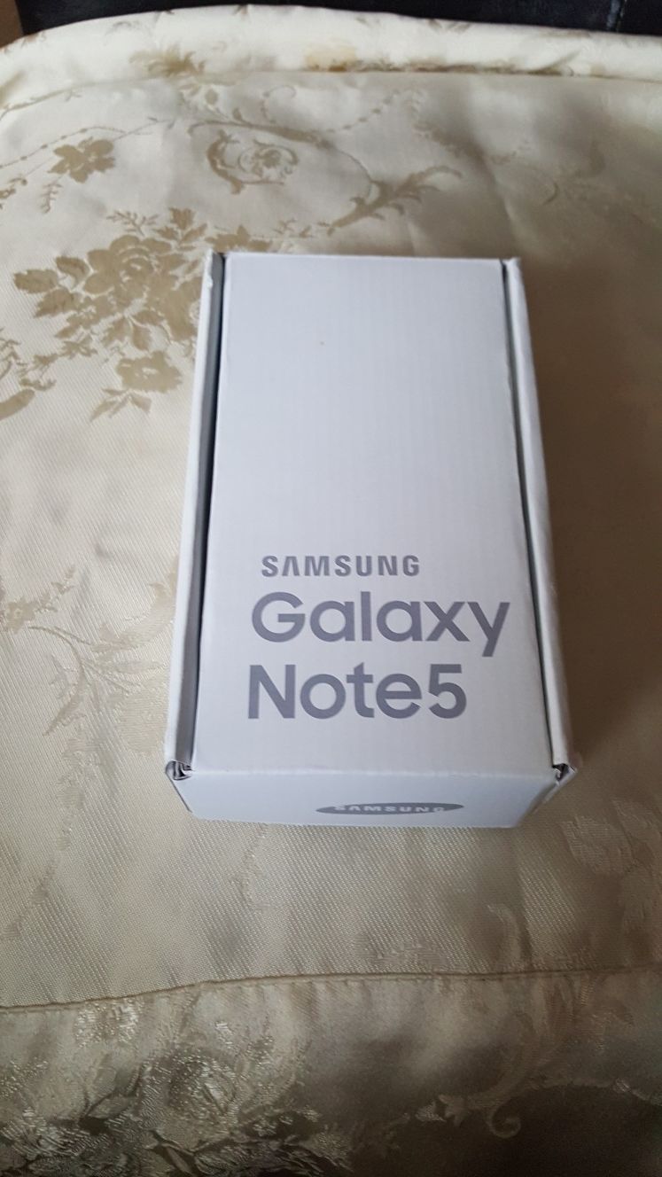 Samsung galaxy note 5 32gb Gold Unlocked.