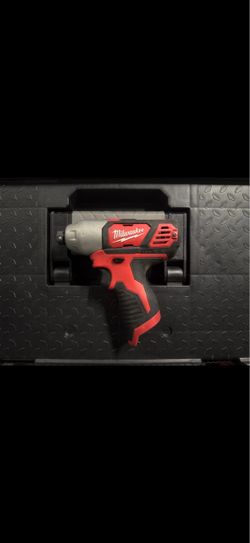 Milwaukee M12 Impact Driver