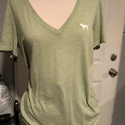VICTORIAS SECRET T SHIRTS SIZE S 