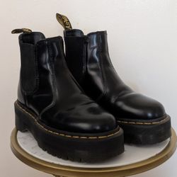 Doc Martens | Size US 5 L | 2976 Smooth Leather Platform Chelsea Boots