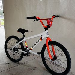 SE BIKES SO CAL FLYER 24" BMX BIKE