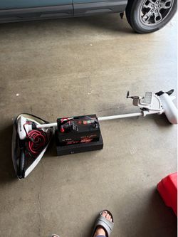 Trolling motor with battery