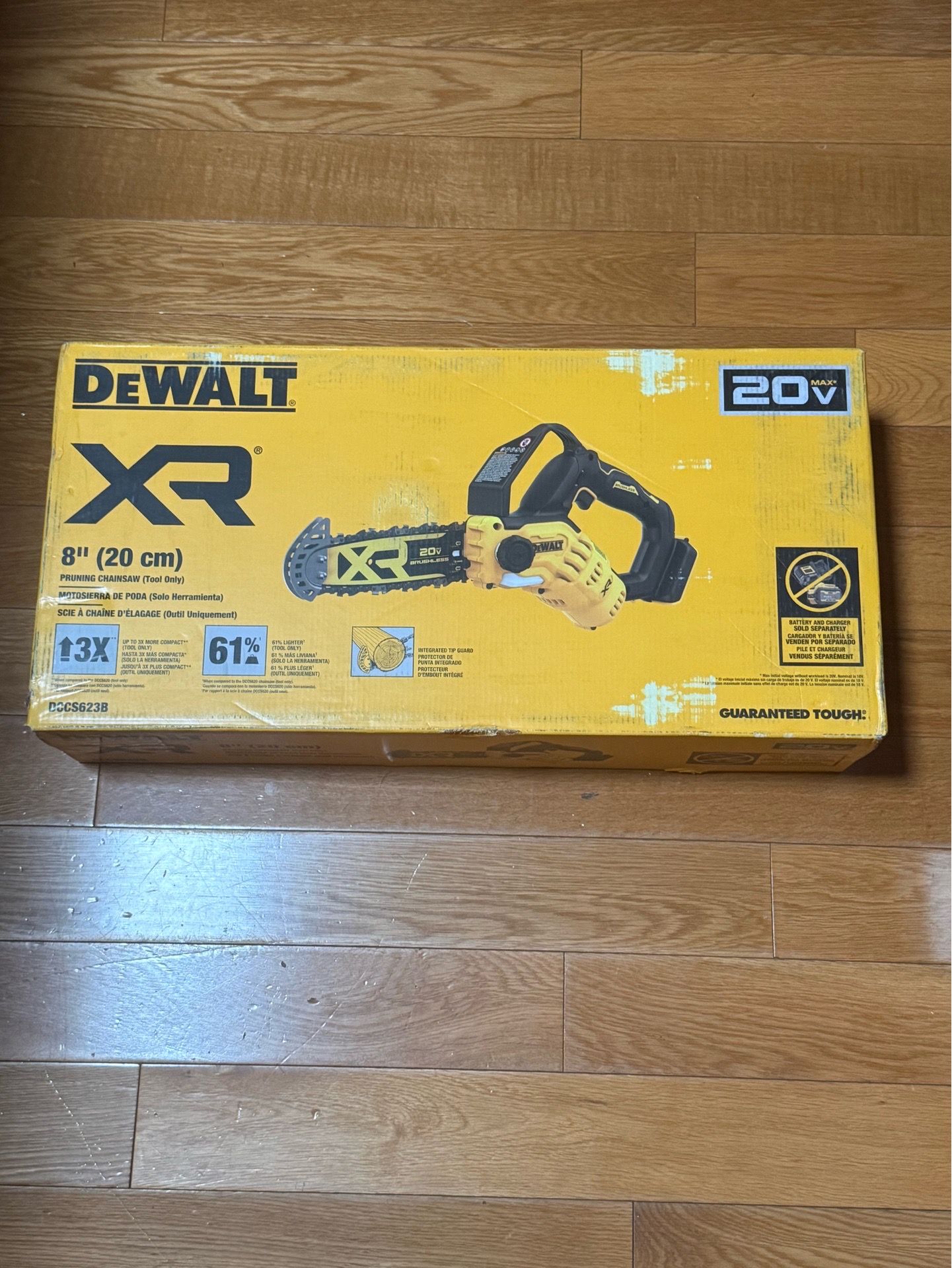 DeWalt 20V MAX 8" Brushless Cordless Pruning Chainsaw DCCS623B