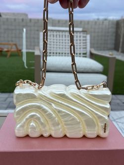 Cult Gaia AURA CLUTCH - IVORY