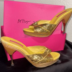 Betsey Johnson Gold Glitter Polly Heels 
