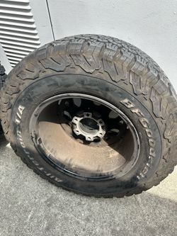 Toyota Tacoma 4 set wheels & tires