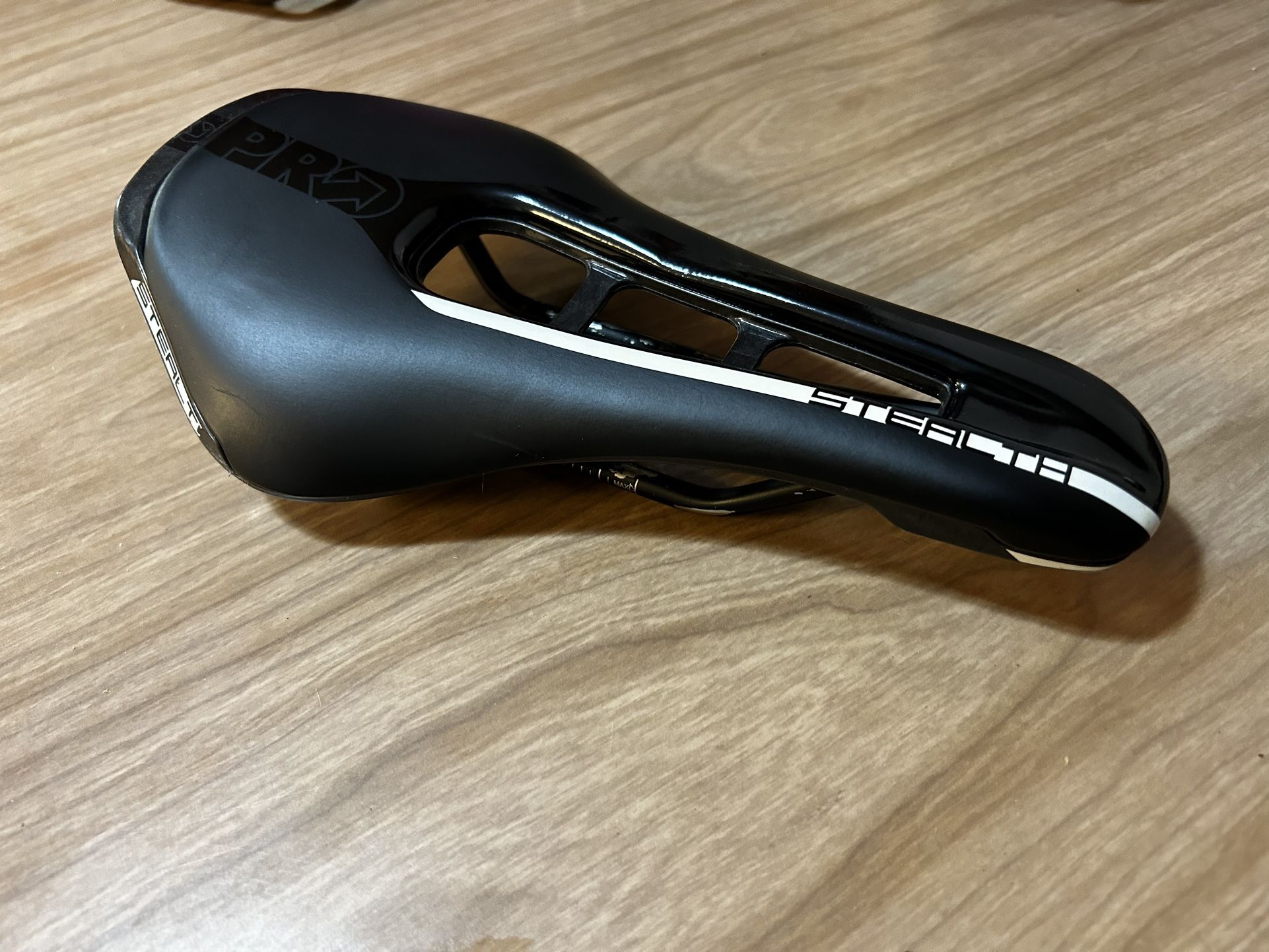 Shimano PRO Stealth Saddle
