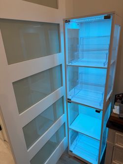BROTTAR 65” Lighted Glass Display Case / Cabinet - White + Free Acrylic Risers