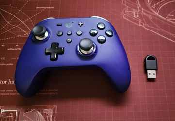 GuliKit ZEN PRO wirless gaming controller