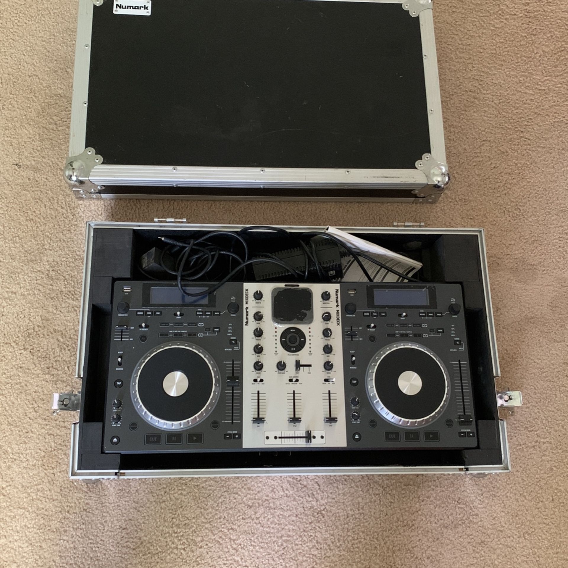 Numark Mix Deck