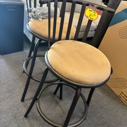 New Set Of Adjusting Bar Stools Swivel $89.99 