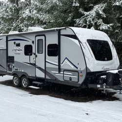 Alex Ultra Lite 25’ Travel trailer 2019 One Slide