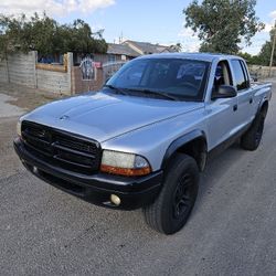 2004 Dodge Dakota