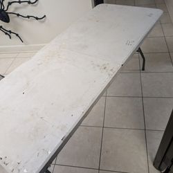 White Plastic Folding Table 