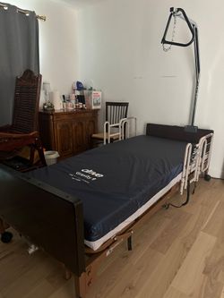 Medical Bed $4,000  (New)