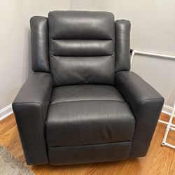 Green Leather Recliner 