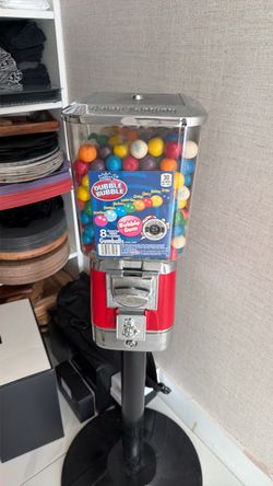 Commercial 25¢ Gumball / Bouncy Ball Vending Machine with Stand