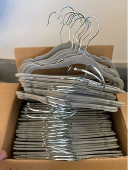 50 Kids hangars - Gray