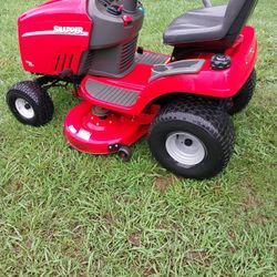 Snapper LT125 Riding Mower 23HP Briggs & Stratton Engine 42 Inch Deck Located In Southmont North Carolina 