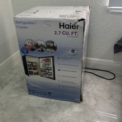 haier mini fridge 2.7 cu. ft