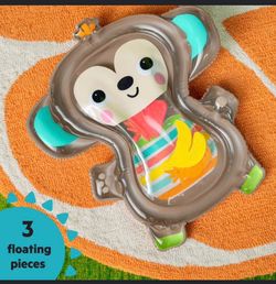 Tummy time water mat