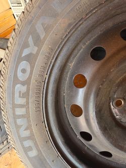 Uniroyal 195/60R15 88H M+S Tire on Steel Rim
