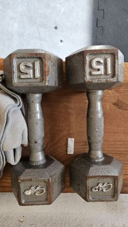 Set of 2 - 15 lb hex dumbbells