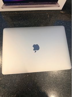MacBook Pro laptop – Apple M1 chip – 8 GB memory – 256 GB SSD – space gray MacBook Pro 13.3 inch laptop – Apple M1 chip – 8 GB memory – 256 GB SSD – s
