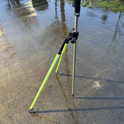 Dutch Hill Survey Tripod