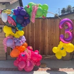 Round Balloon Garland