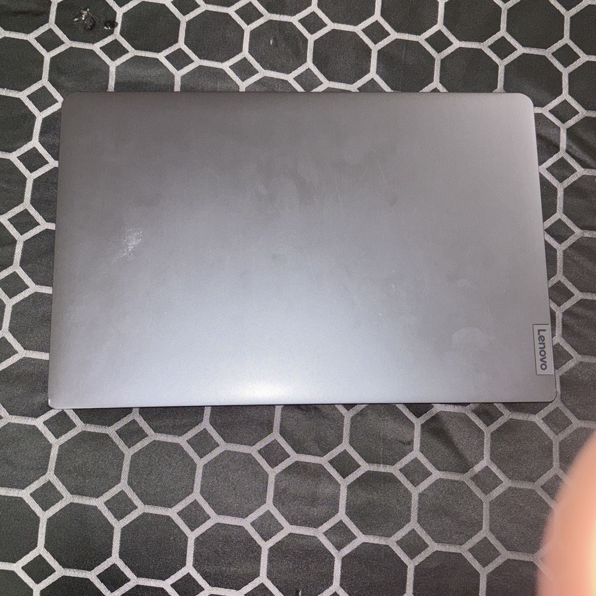 Lenovo Ideapad 3 Laptop + Bag