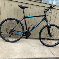 Bike 26” TREK 820, Aluminum Frame SizeL,great Conditions Ready To Drive