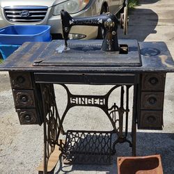 Antique Singer Sewing Machine 