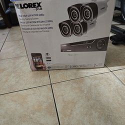 LOREX BY FLIR 1080P SECURITY CAMERA SYSTEM 