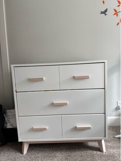 Nursery dresser