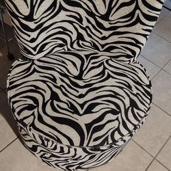 Zebra Rotating Sofa