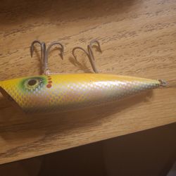 Wooden Fishing Lure (Antique)