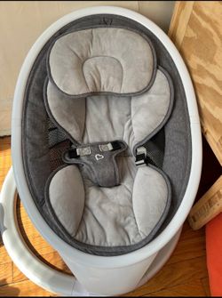 Munchkin electric baby swing