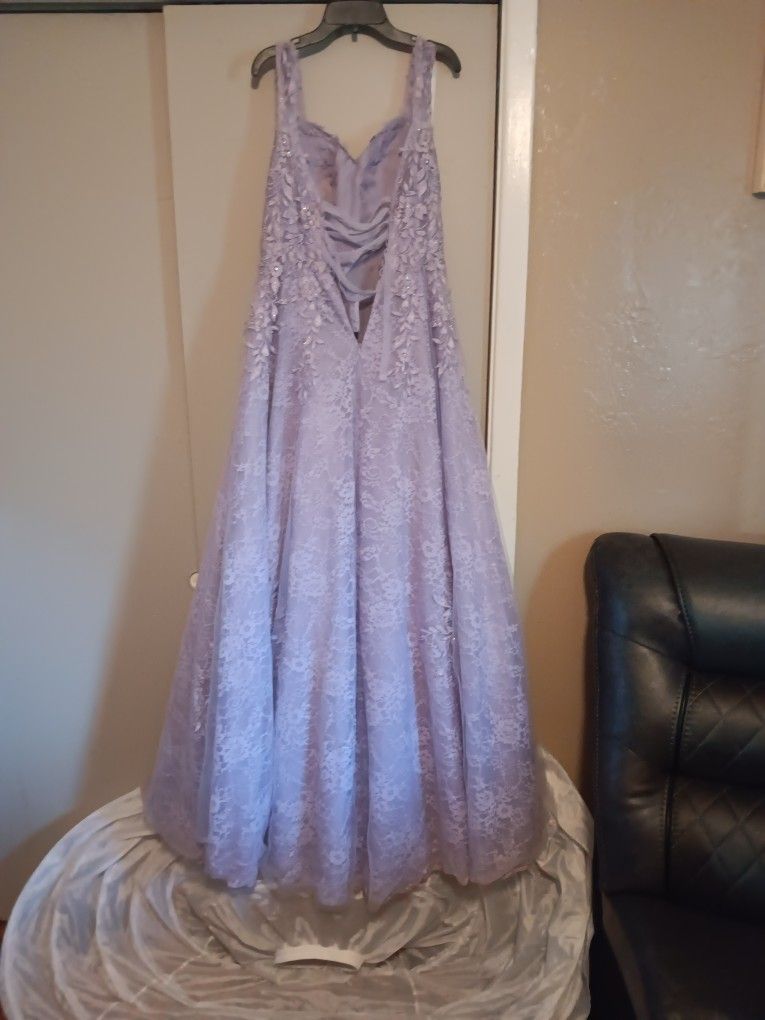 Stunning Size 2 Formal Dress
