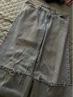baggy low rise jeans