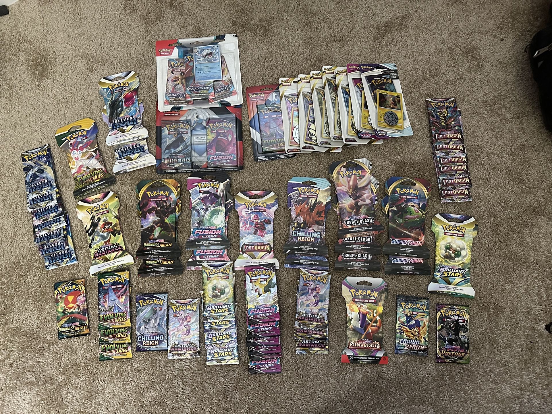 Sealed Pokémon Packs,Sleeves,Blisters